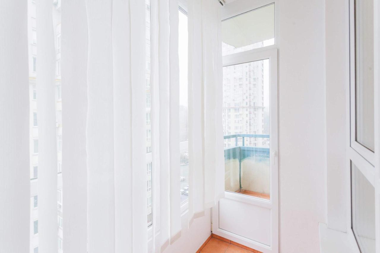Navit Apartments With Breakfast, Near The Railway Station, The City Center, The Park Kiev Esterno foto
