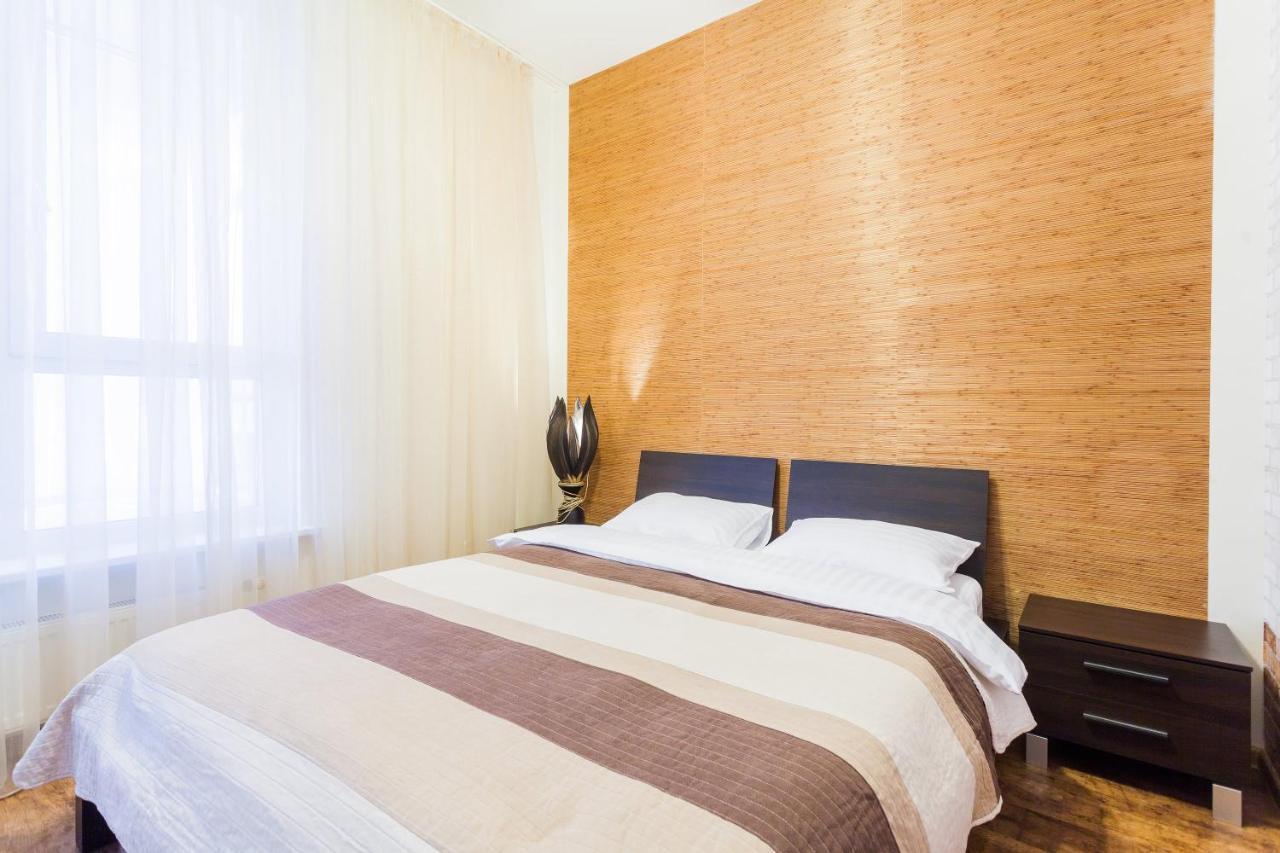 Navit Apartments With Breakfast, Near The Railway Station, The City Center, The Park Kiev Esterno foto